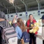 菲律宾遣返中东工人超4,000人，暖心接机现场曝光-博彩达人-博彩论坛